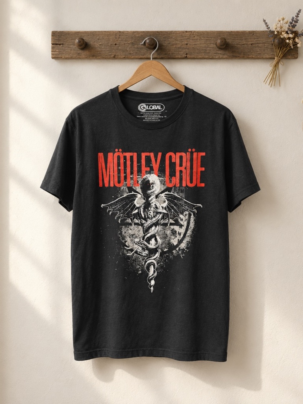 NWOT Unisex Black Short Sleeve Motley Crue Band Graphic Tee Shirt - Size XL